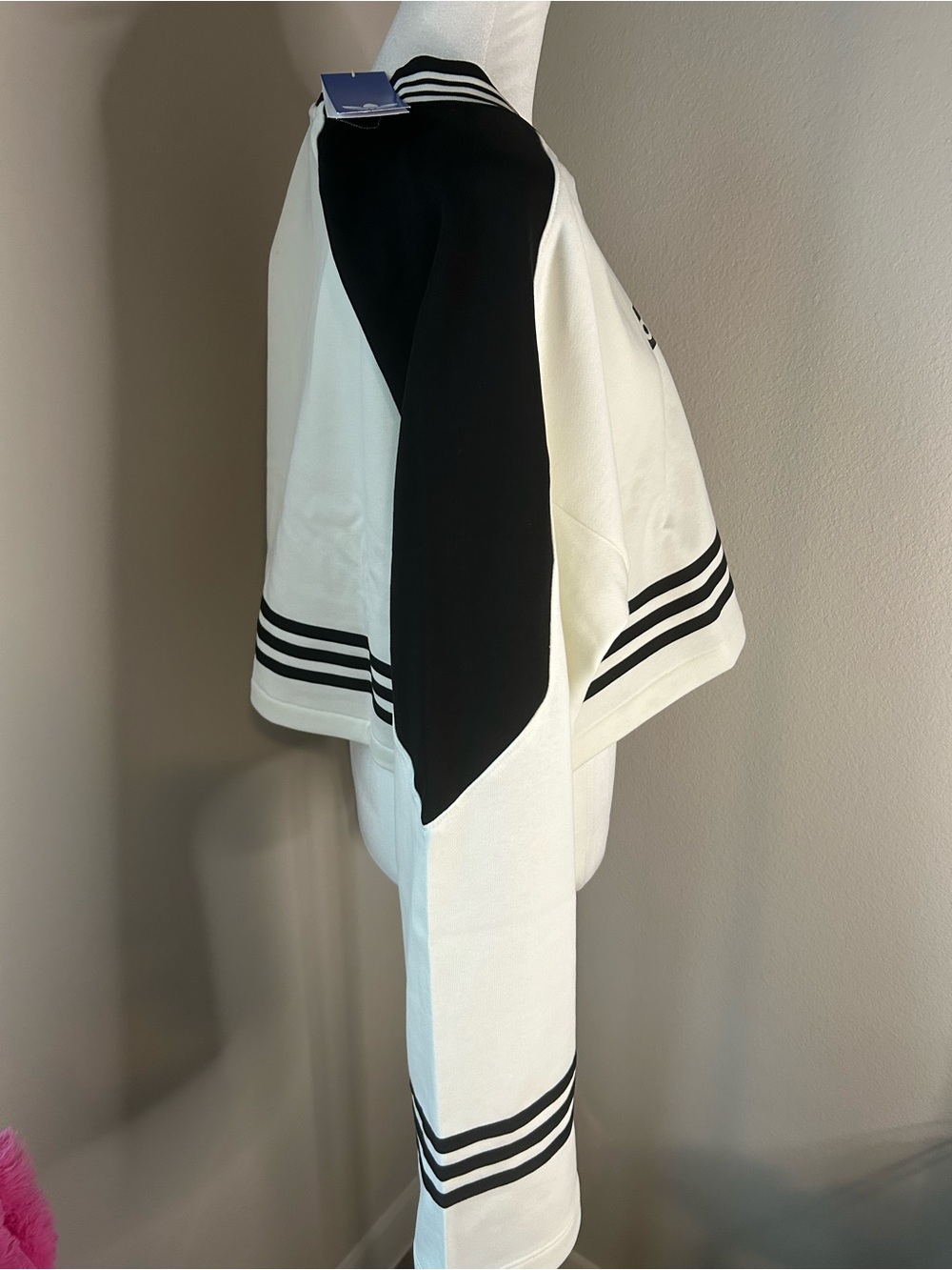 Adidas Crop Sweatshirt - Picture 5 of 5